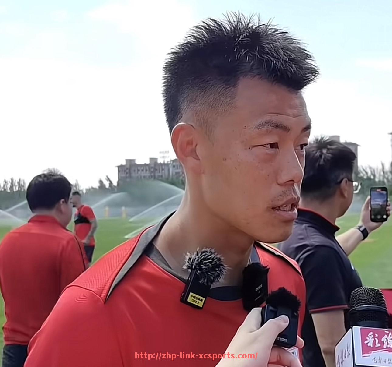 杏彩体育-2025年世俱杯球员装备品牌商合作模式及市场影响